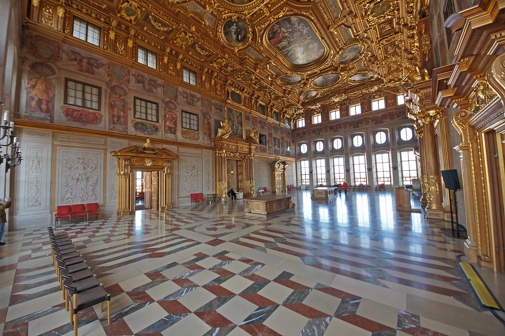 Bild zu Goldener Saal